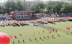 水蜜桃最新地址案例-重庆人和小学体育场